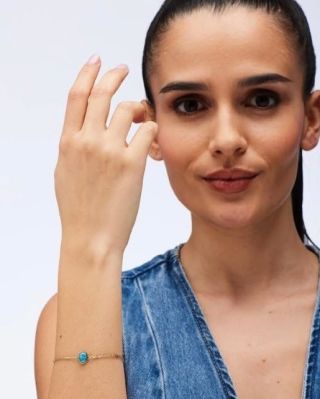 🩵 Náramek, který vyzařuje klid a sílu 💙 Tento náramek Brosway Essential je drobný, ale má sílu zaujmout. Tyrkys v sobě...